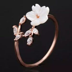 NEW 18K Rose Gold Flower Diamond Adjustable Ring